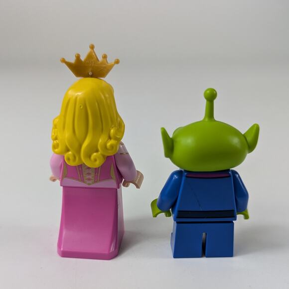 Lego Disney Minifigures Princess Aurora dis099 Toy Story Alien Collar toy017 - Picture 3 of 4